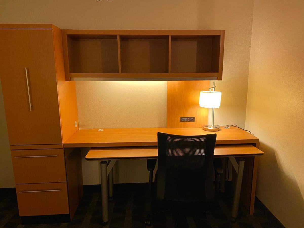 Mainstay Suites Middleburg Heights Cleveland Airport Extérieur photo