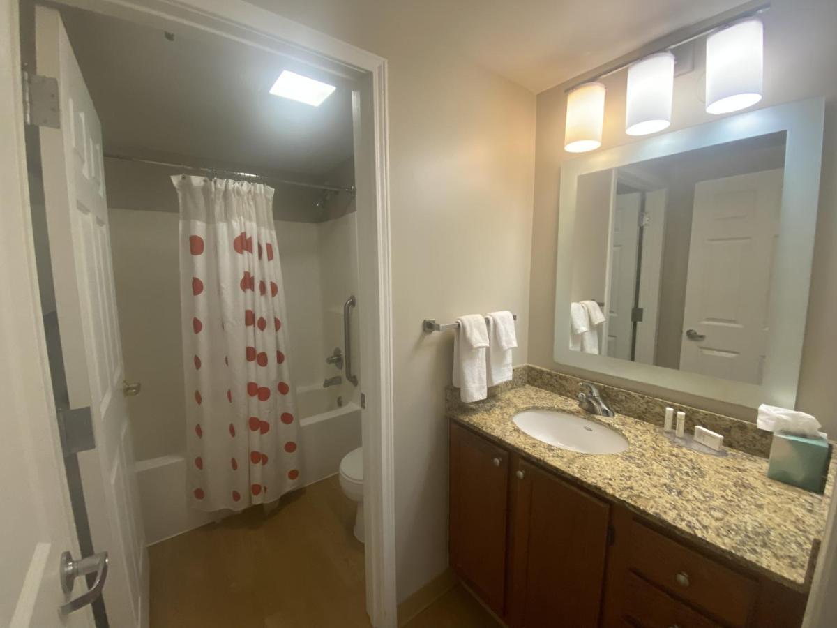 Mainstay Suites Middleburg Heights Cleveland Airport Extérieur photo