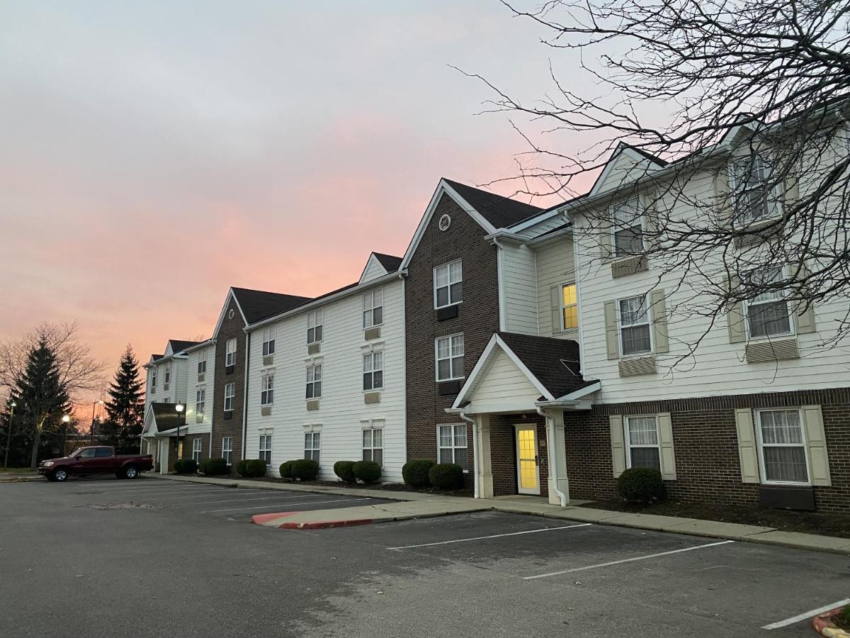 Mainstay Suites Middleburg Heights Cleveland Airport Extérieur photo