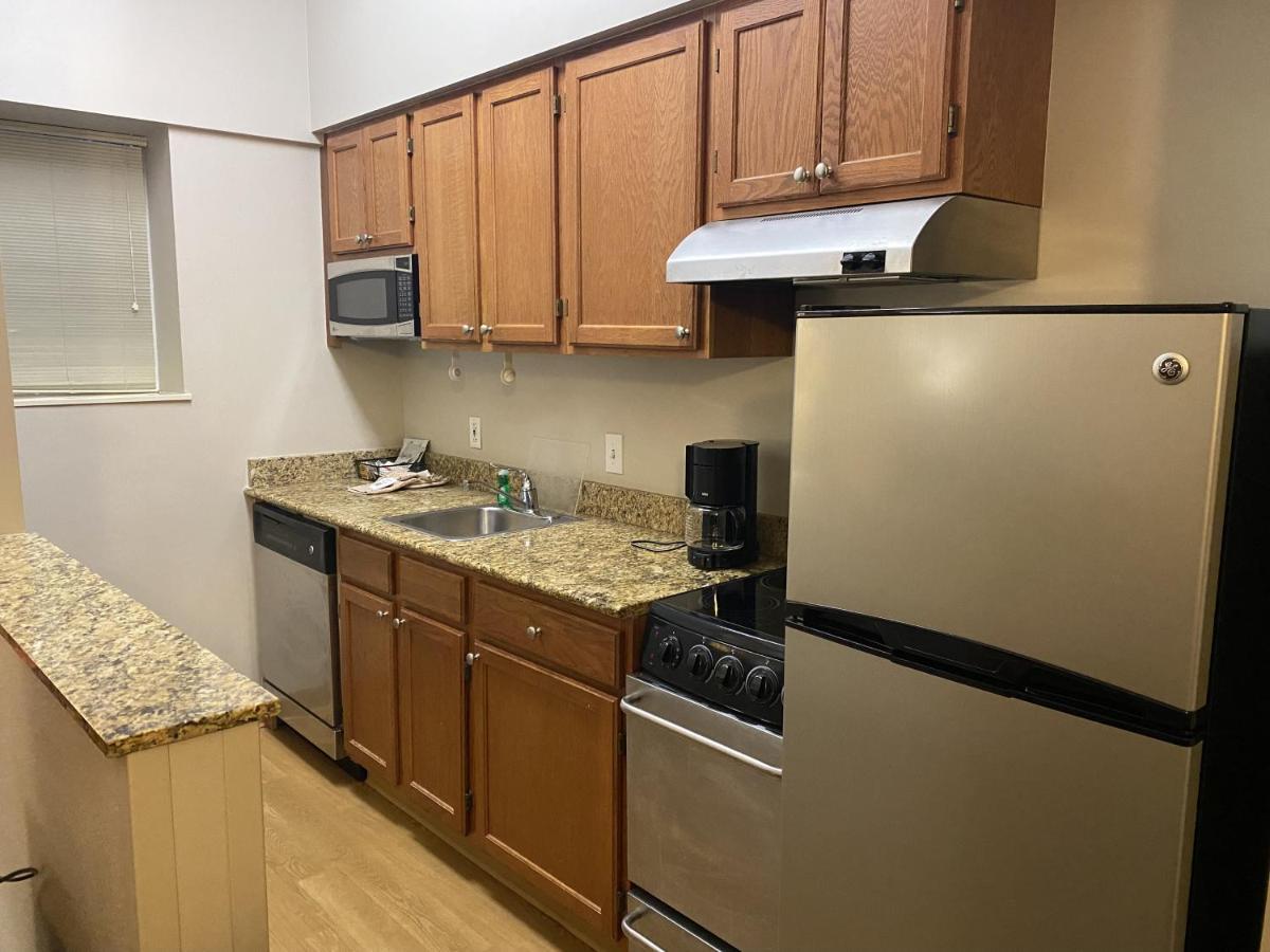 Mainstay Suites Middleburg Heights Cleveland Airport Extérieur photo