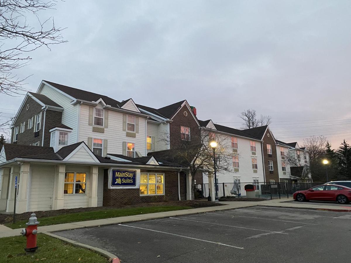 Mainstay Suites Middleburg Heights Cleveland Airport Extérieur photo