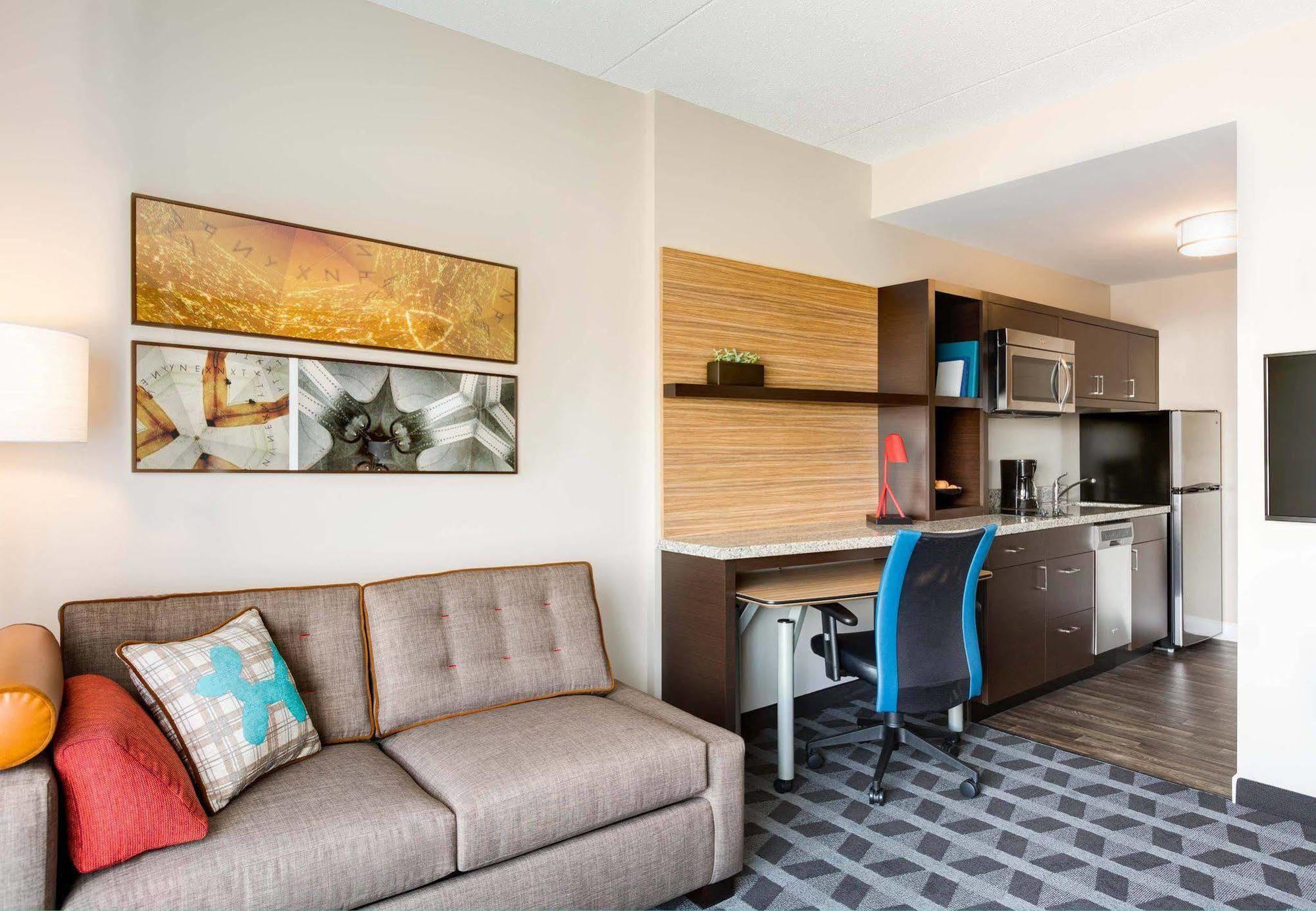 Mainstay Suites Middleburg Heights Cleveland Airport Extérieur photo